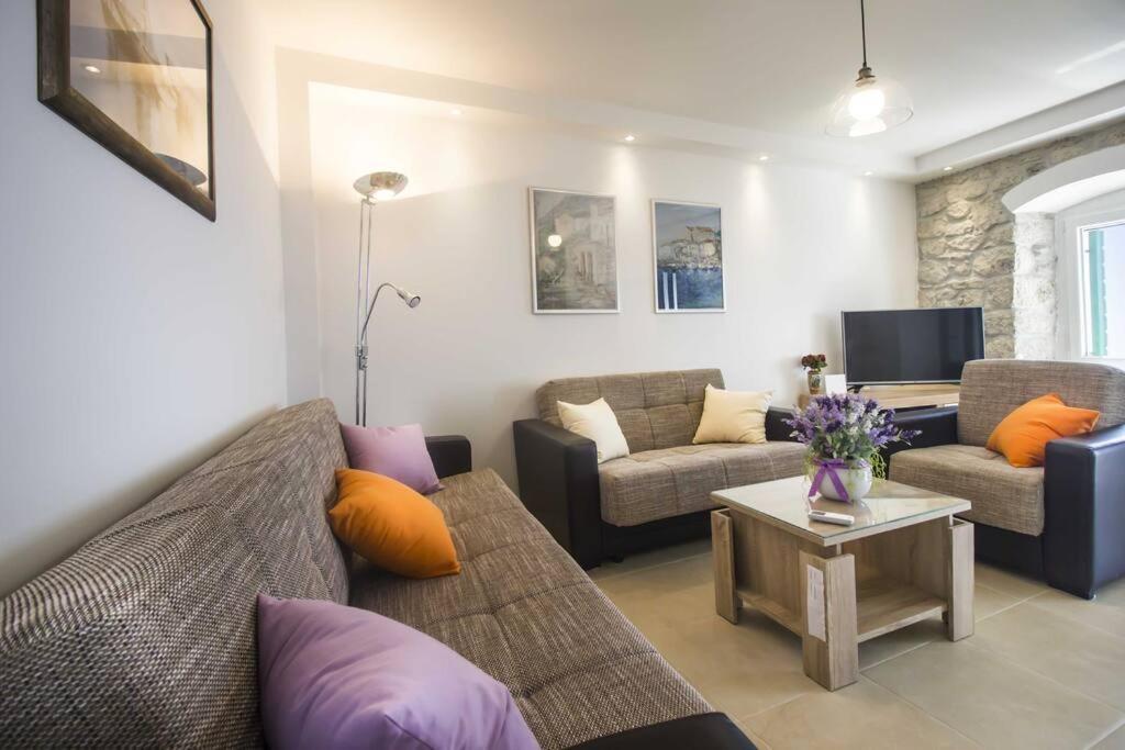 Holiday Home Aria Podgora Exterior photo